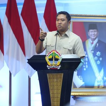 Wamentan Sudaryono dalam Gala Dinner Tani Merdeka yang berlangsung di Gradhika Bakti Praja, Semarang, Jawa Tengah, Sabtu (29/11/25).