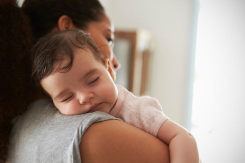 Cara Gampang Bikin Bayi Mengantuk dan Tidur Nyenyak