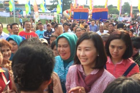 Kagumi Kecantikan Istri Ahok, Warga Berebut Foto di RPTRA Kalijodo