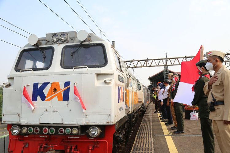 KAI Daop 1 Jakarta hanya berangkatkan 16 kereta api setiap harinya selama PPKM Darurat 