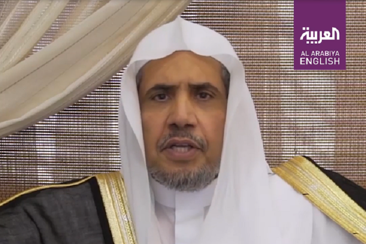 Sekretaris Jenderal Liga Muslim Dunia, Mohammed al-Issa memberikan keterangan pada video klipnya tentang syariat Islam yang mewajibkan salat di rumah apabila terdapat darurat. 