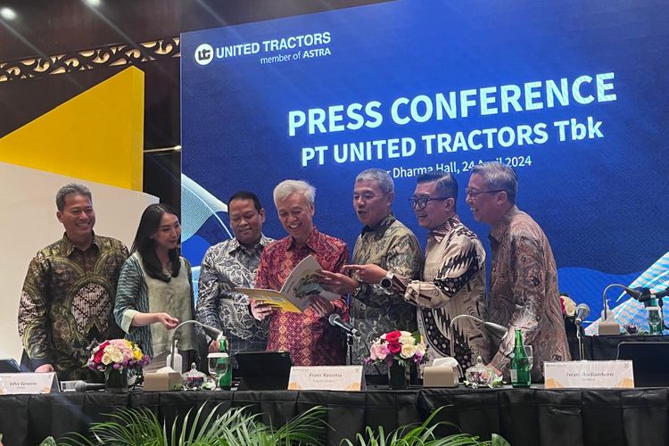 Rapat Umum Pemegang Saham Tahunan (RUPST) United Tractors di Menara Astra, Jakarta, Rabu (24/4/2023).