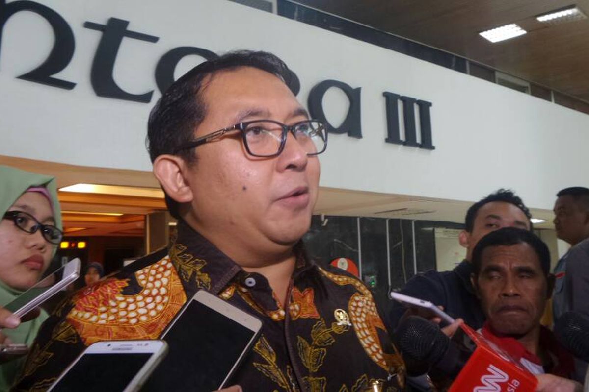 Wakil Ketua DPR RI Fadli Zon di Kompleks Parlemen, Senayan, Jakarta, Selasa (9/5/2017).