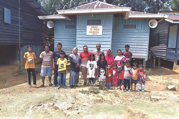 Perjuangan Adnan Lolo Mendidik Anak TKI di Perbatasan, Jemput Bola ke Malaysia hingga Sediakan Asrama Gratis