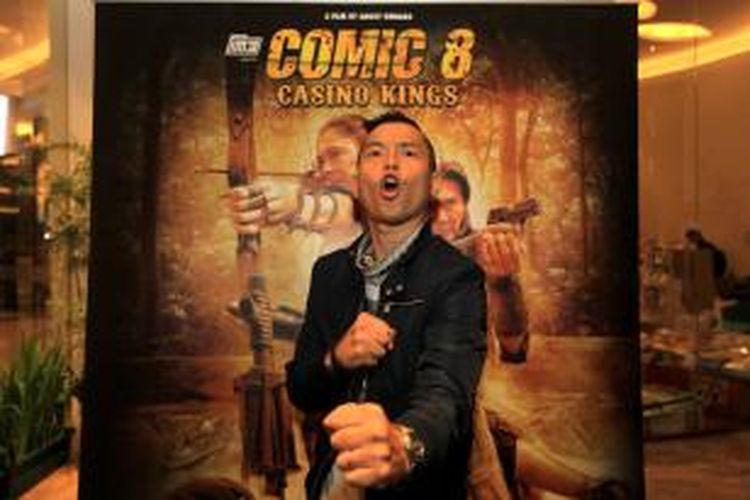 Ernest Prakasa hadir pada acara peluncuran trailer film Comic 8: Casino Kings di Kemang Village XXI, Jakarta, Rabu (15/4/2015).