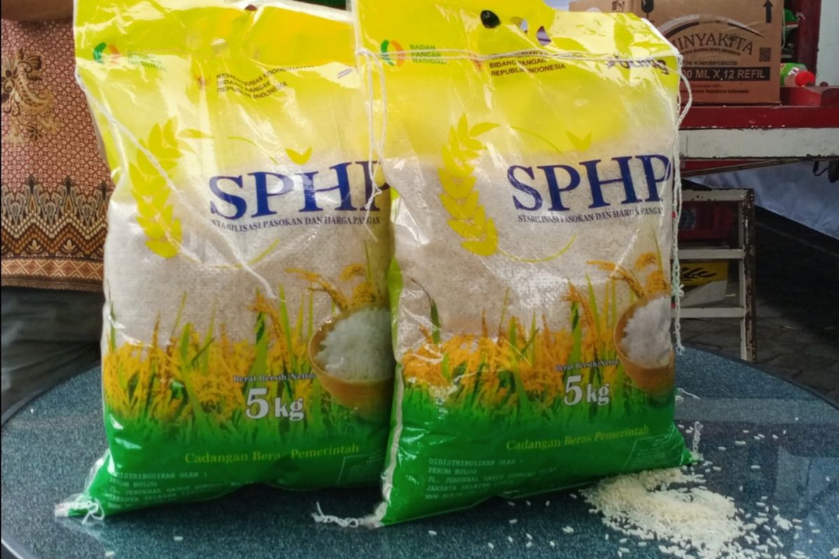 Bos Bulog Sebut Sudah Salurkan 240.000 Ton Beras SPHP ke Seluruh Indonesia