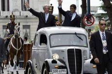 Presiden Uruguay Datang di Acara Pelantikan dengan Mobil Tua