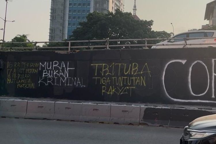 Mural Tritura Mahasiswa Trisakti Dihapus, Kini Muncul Tulisan 