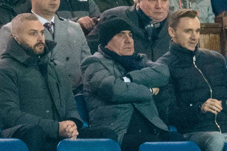 Legenda Romania, Gheorghe Hagi, menyaksikan anaknya, Ianis, beraksi bagi Rangers FC pada laga kontra Braga di Ibrox, Glasgow, Jumat (21/2/2020) dini hari WIB.