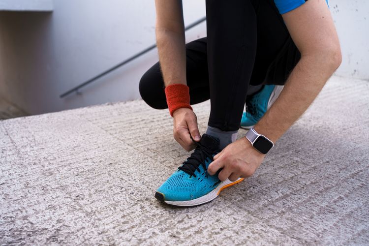 Mulai Rutin Lari? 5 Sepatu Running Lokal Ini Cocok buat Pemula 