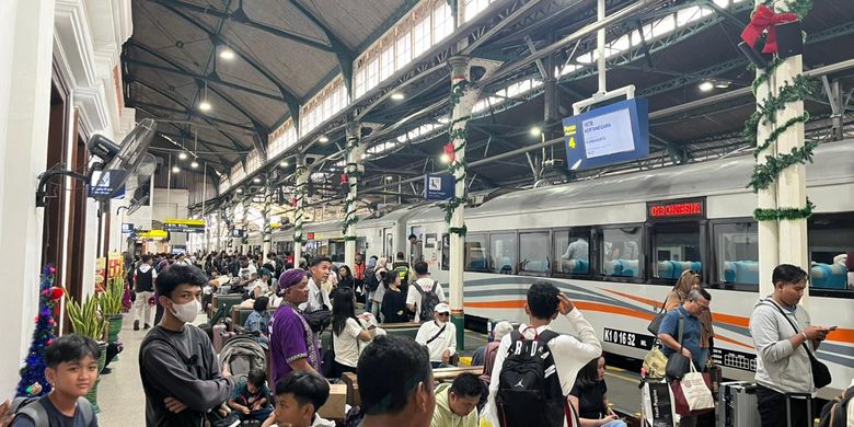 Ilustrasi kereta api, tarif khusus, tiket go show kereta api. Daftar KA go show tarif khusus dari Jogja Juni 2026. Tiket tarif khusus kereta api.