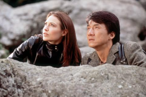 Sinopsis Film The Medallion, Aksi Jackie Chan sebagai Inspektur Polisi