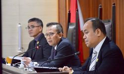 KPPU Gelar Sidang Perdana Dugaan Persekongkolan Tender Pipa Gas Cisem Tahap II Senilai Rp 2,98 Triliun