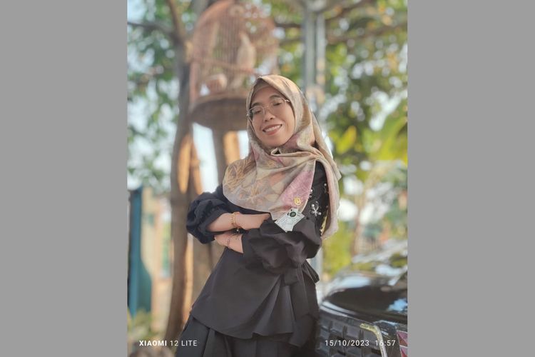 Siti Khulifah, Owner Mutiara Collection Rembang