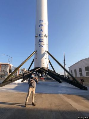 Ars-Vita mengaku bekerja di SpaceX bukan targetnya sejak awal.
