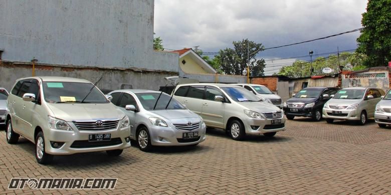 Mobil bekas rental Blue Bird