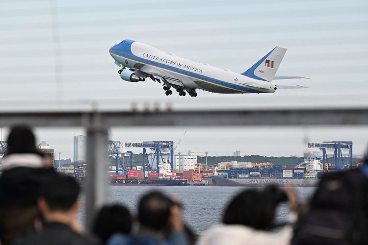 AS Akan Pensiunkan Air Force One, Ganti Jet Mewah dari Qatar?