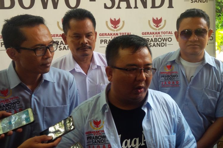 Ketua Presidium Relawan Jagad Agus Yusuf Ahmadi dalam deklarasi dukungan Prabowo-Sandiaga di Hotel Lorin Solo, Jawa Tengah, Sabtu (23/2/2019).