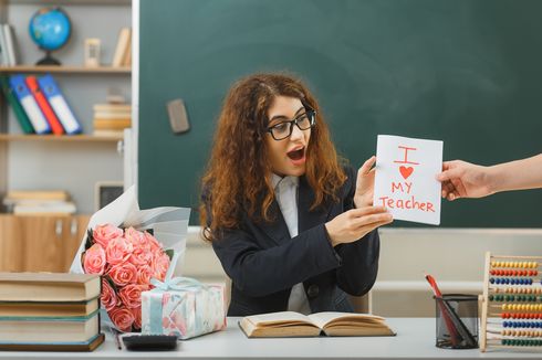 Kumpulan Puisi Pendek tentang Guru, Sebuah Pesan Manis yang Menyentuh Hati