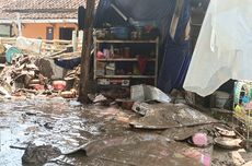 Tanggul Sungai Cisunggalah di Bandung Jebol, 90 Rumah Rusak