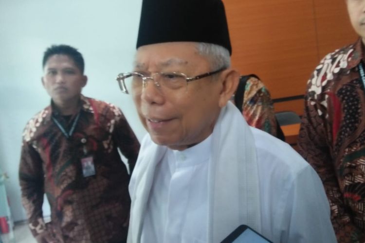 Calon wakil presiden Maruf Amin di Kantor Majelis Ulama Indonesia