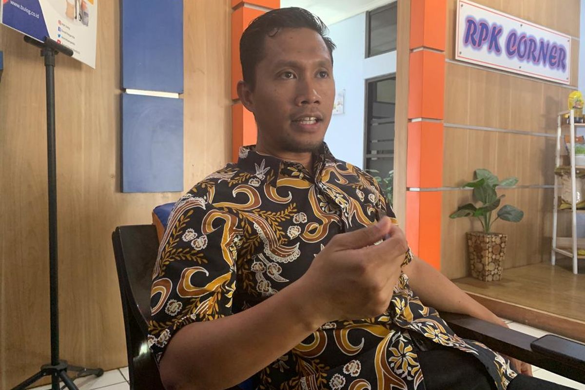 Kepala Cabang Perum Bulog Sub Divre IV Madiun, Ferdian Darma Atmaja 