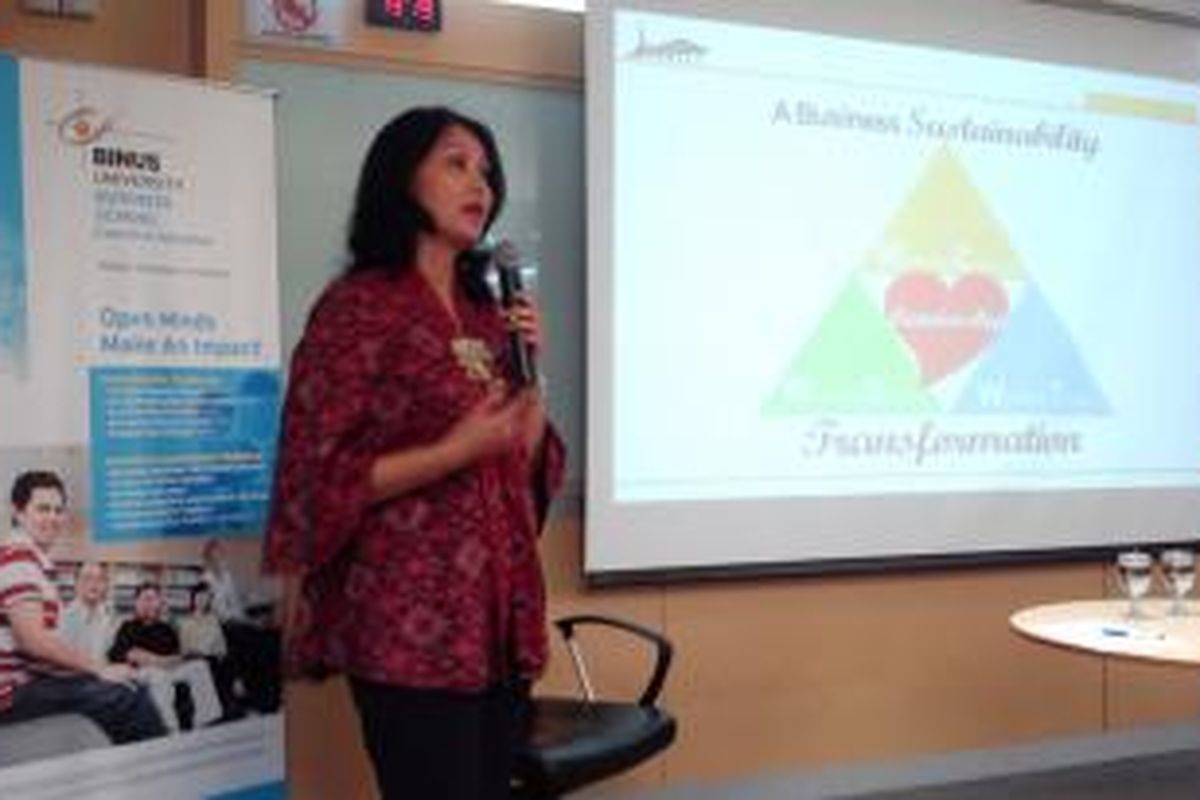 Wiwiek D Santoso, President Director PT Marga Mandalasakti (MMS) saat menjadi pembicara dalam acara rutin Binus Business School, “CEO Speaks” bertajuk kepemimpinan di Kampus JWC, Senayan pada Kamis (25/6/2015).