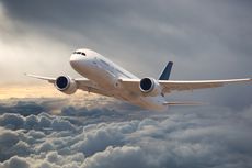 Apakah Aman Naik Pesawat Terbang Saat Hujan? Simak Jawabannya