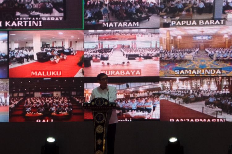 Menteri Hukum dan HAM Yasonna H Laoly saat memberi arahan kepada CPNS Kemenkumham di Balai Kartini, Jakarta Selatan, Senin (22/1/2018).
