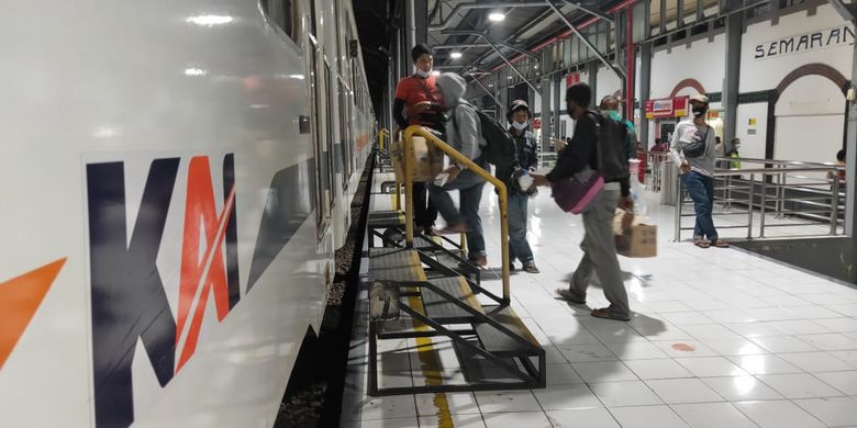 Daftar Harga Tiket Kereta Api Jakarta Semarang 2021 Halaman All Kompas Com