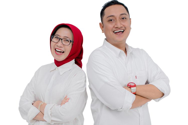 Gambar pasangan calon bupati Lumajang Indah Amperawati dan wakilnya Yudha Adji Kusuma