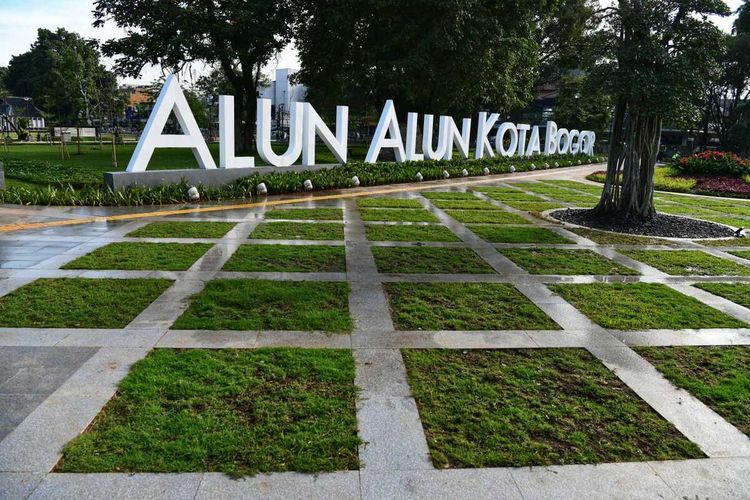 Wajah baru alun-alun Kota Bogor.