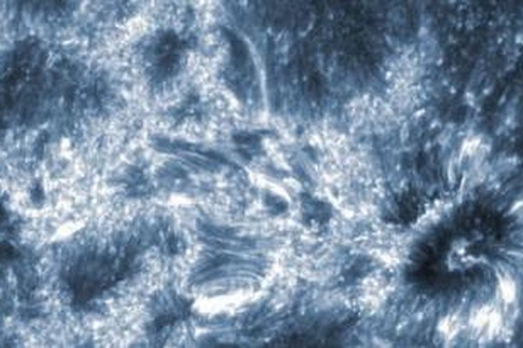Wahana IRIS berhasil memotret zona antarmuka Matahari, lapisan terbawah atmosfer Matahari yang dianggap paling misterius.