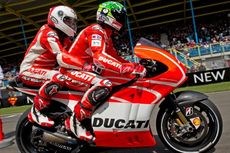 Kesempatan Menunggangi Ducati Desmosedici di Silverstone