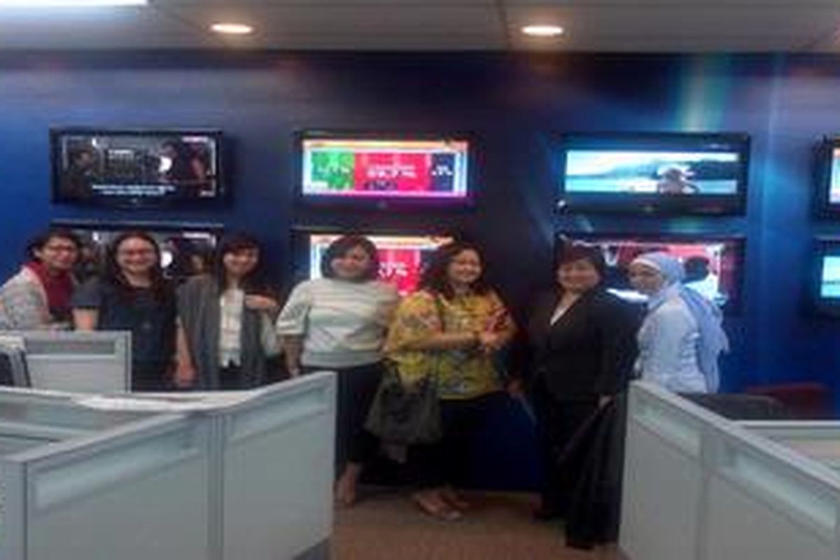 Tim Mitra Adiperkasa ke Redaksi "Kompas" Jakarta