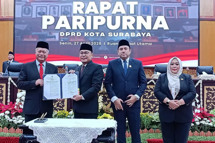 DPRD Surabaya Gelar Rapat Paripurna, Bahas LKPJ Wali Kota TA 2025
