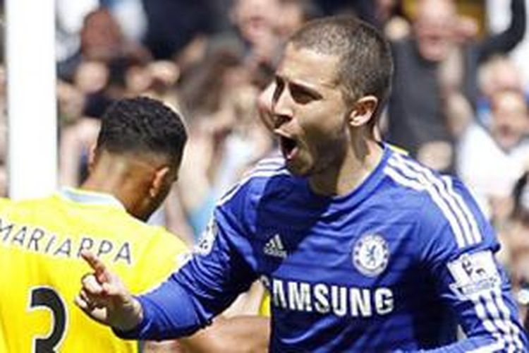 Eden Hazard menjadi penentu kemenangan Chelsea atas Crystal Palace, Minggu (3/5/2015). 