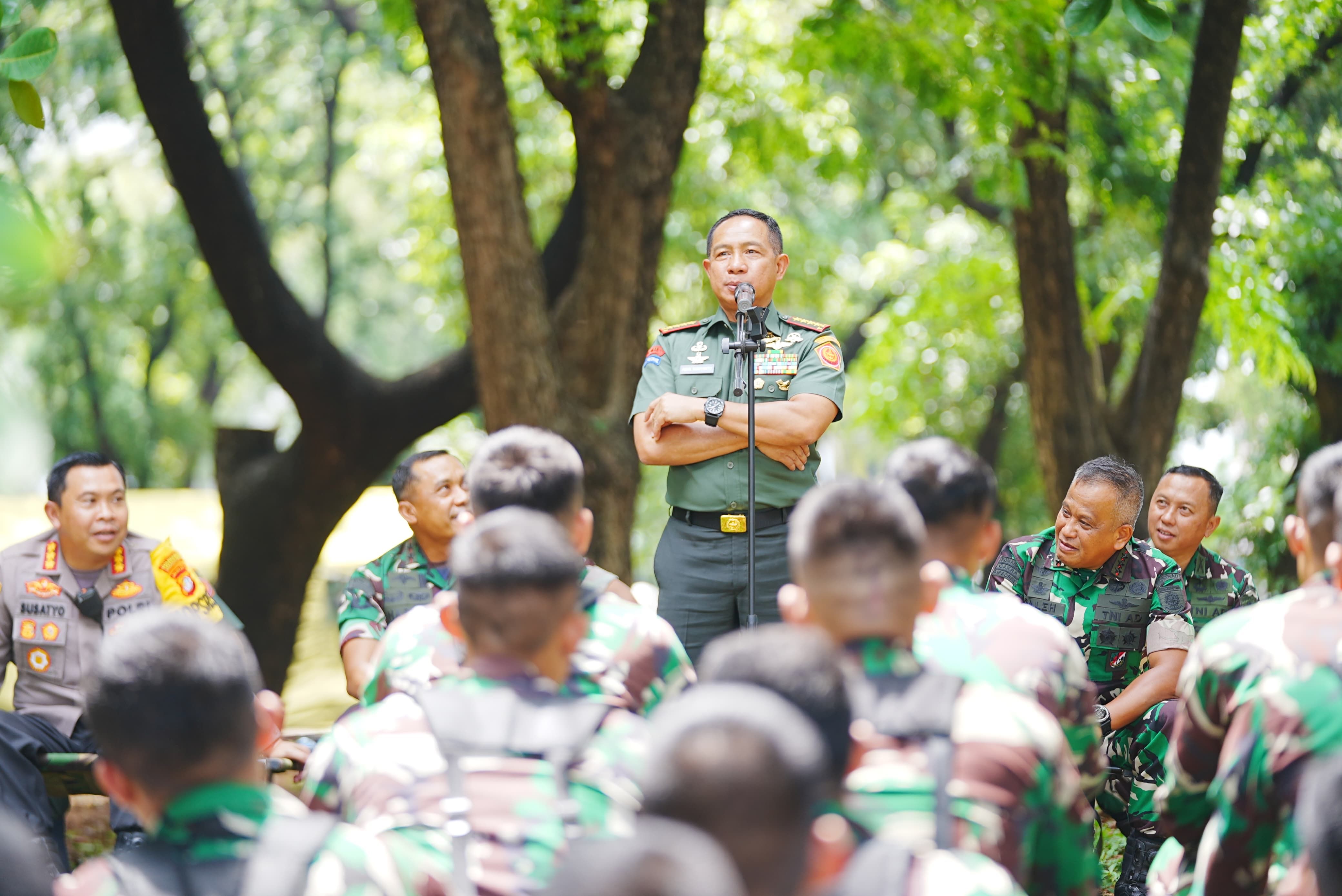 Draf RUU TNI: Prajurit Bisa Duduki Jabatan Sipil Sesuai Kebijakan Presiden