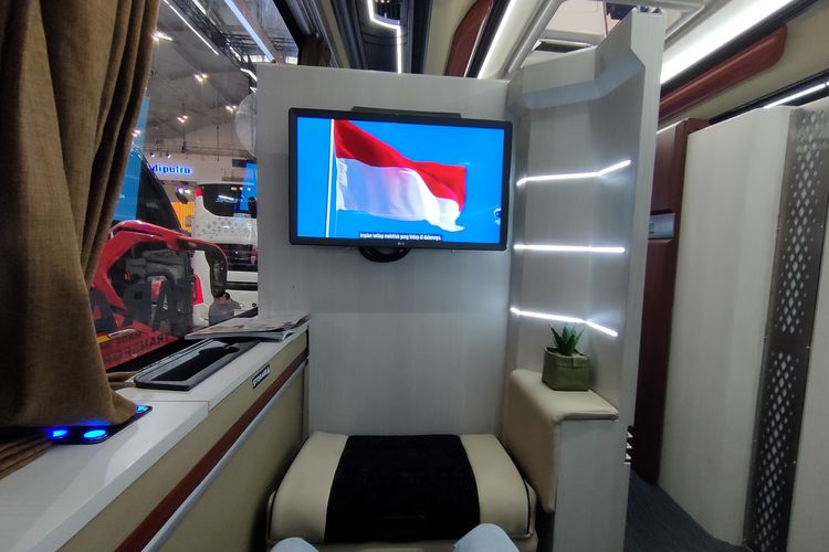 Kabin bus baru PO Efisiensi di GIIAS 2023