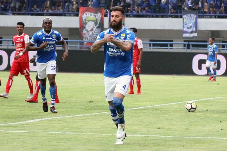 Bojan Malisic saat memperkuat Persib Bandung di Liga 1 2018. (KOMPAS.com/SEPTIAN NUGRAHA)