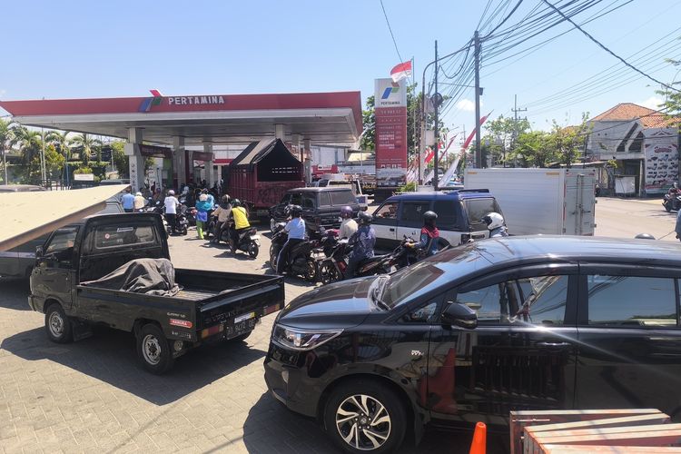 Antrean BBM terjadi di 4 SPBU di Pamekasan, Pertamina Sebut Tak Ada Pengurangan Kuota
