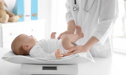 Cegah Masalah Tumbuh Kembang Bayi dengan Rutin Periksa ke Faskes