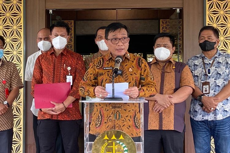 Kepala Kejati Banten Leonard Eben Ezer Simanjuntak menyampaikan bahwa saat ini tengah dilakukan proses oenyidikan Dugaan Korupsi Pengadaan Software di Anak Perusahaan PT Pertamina