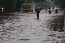 5.200 Warga Jakarta Terendam Banjir karena Hujan Semalam