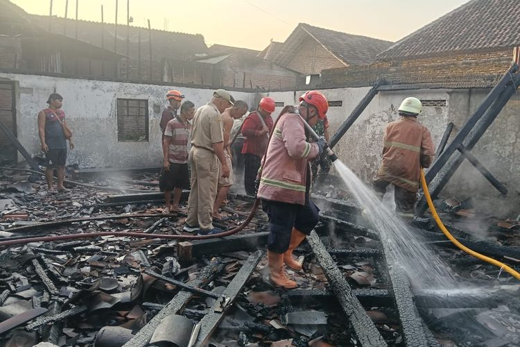 Kebakaran Melanda Rumah Warga Kalijambe Sragen, Uang Rp 50 Juta Hangus