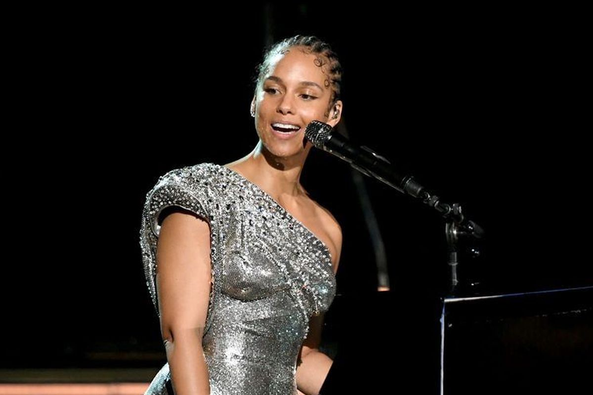 Alicia Keys di acara Grammy Awards 2020.