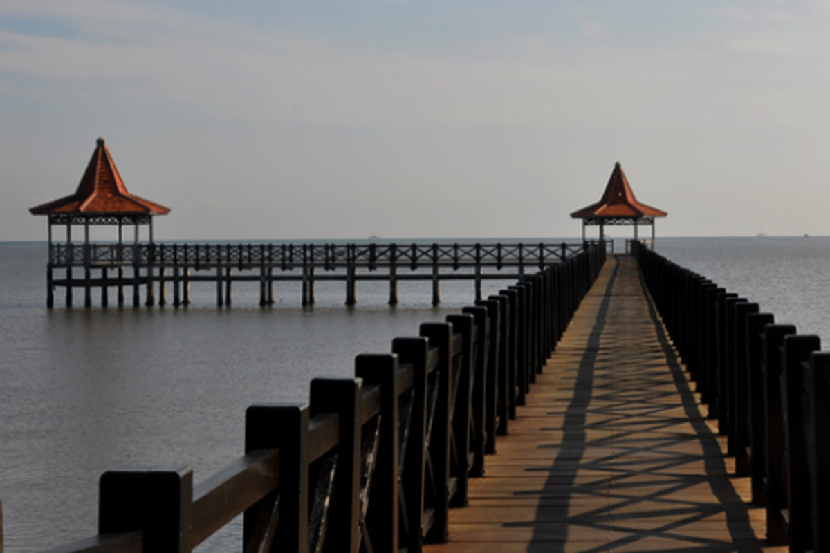 Pantai Bentar, Probolinggo, Jawa Timur 