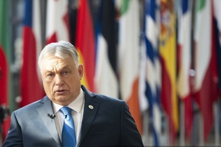 Jebakan Politik Pencitraan: Pelajaran dari Robohnya Rezim Populis Hongaria