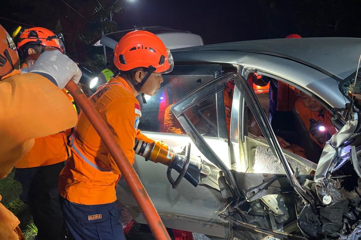 Kecelakaan lalu lintas serius terjadi di Jalur Selatan (Daendels), tepatnya di Desa Pejagran, Kecamatan Ngombol, Kabupaten Purworejo, Selasa (17/3/2026) malam.