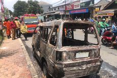 Angkot Ludes Terbakar di Bekasi Timur, Penumpang Selamatkan Diri Sebelum Api Membesar